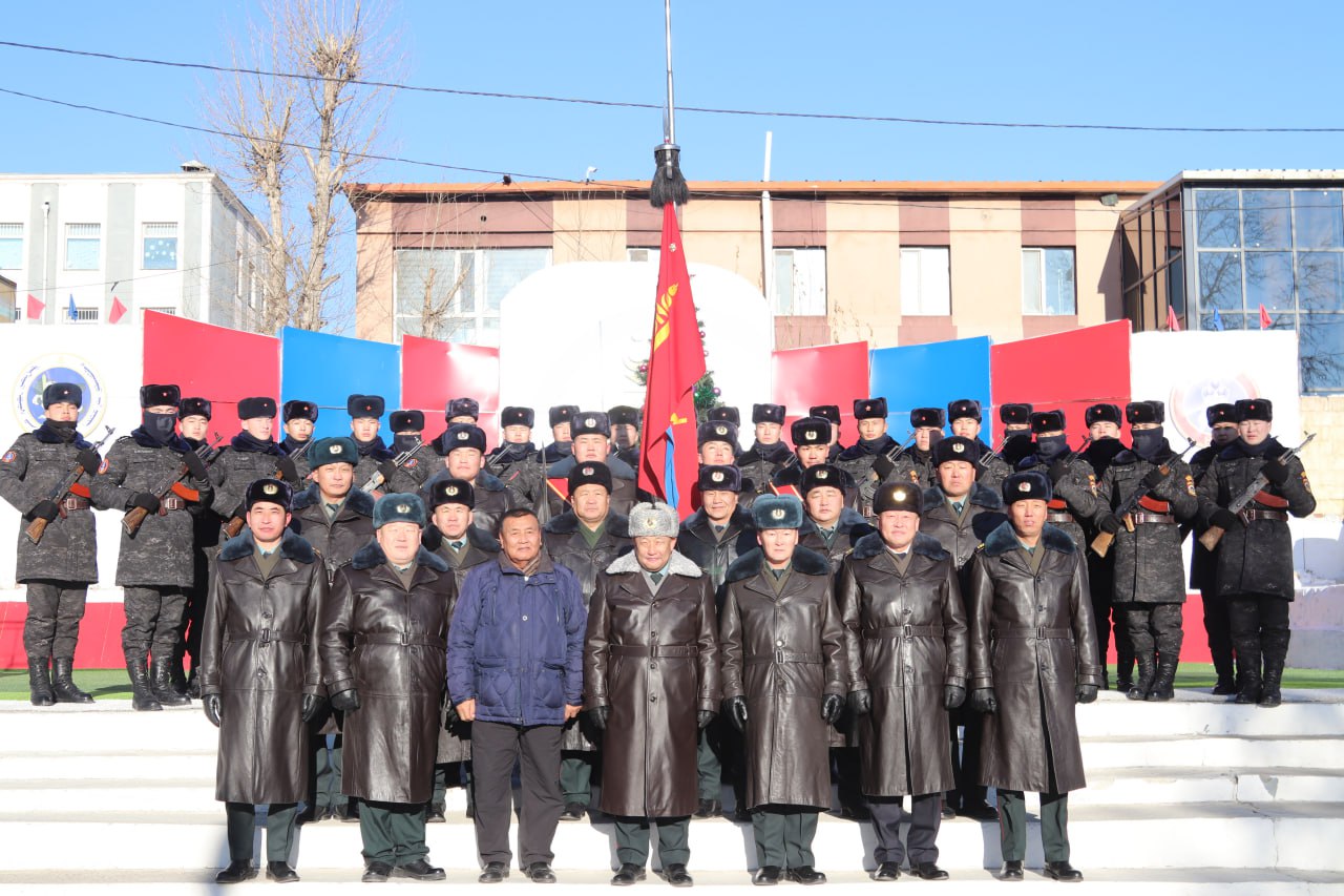 ЦЭРГИЙН БАЙНГЫН ТЭТГЭВЭРТ ГАРСАН АЛБА ХААГЧДАД ХҮНДЭТГЭЛ ҮЗҮҮЛЭВ