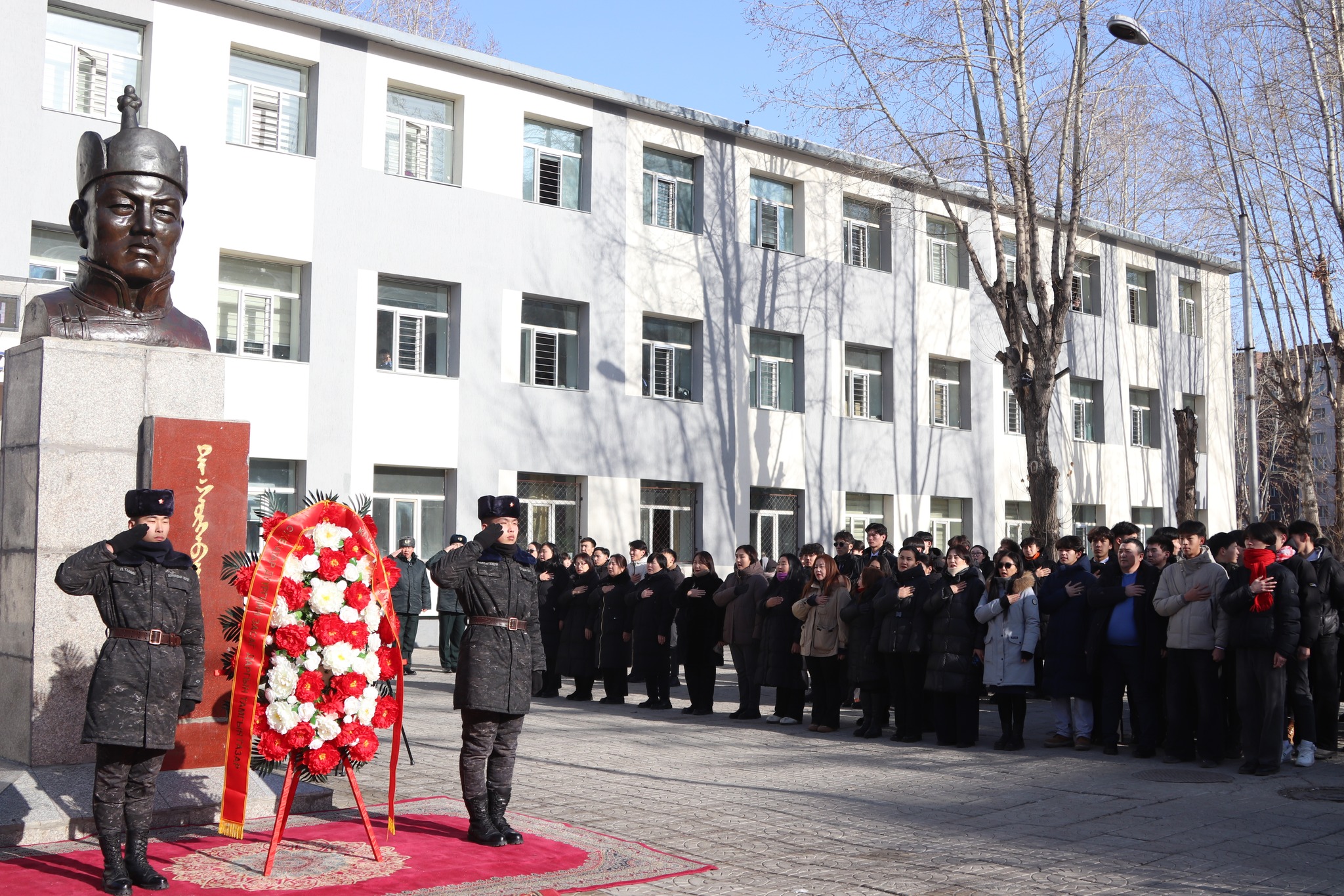 ИХ ЖАНЖИН Д.СҮХБААТАРЫН ХӨШӨӨНД ЦЭЦЭГ ӨРГӨЖ ХҮНДЭТГЭЛ ҮЗҮҮ