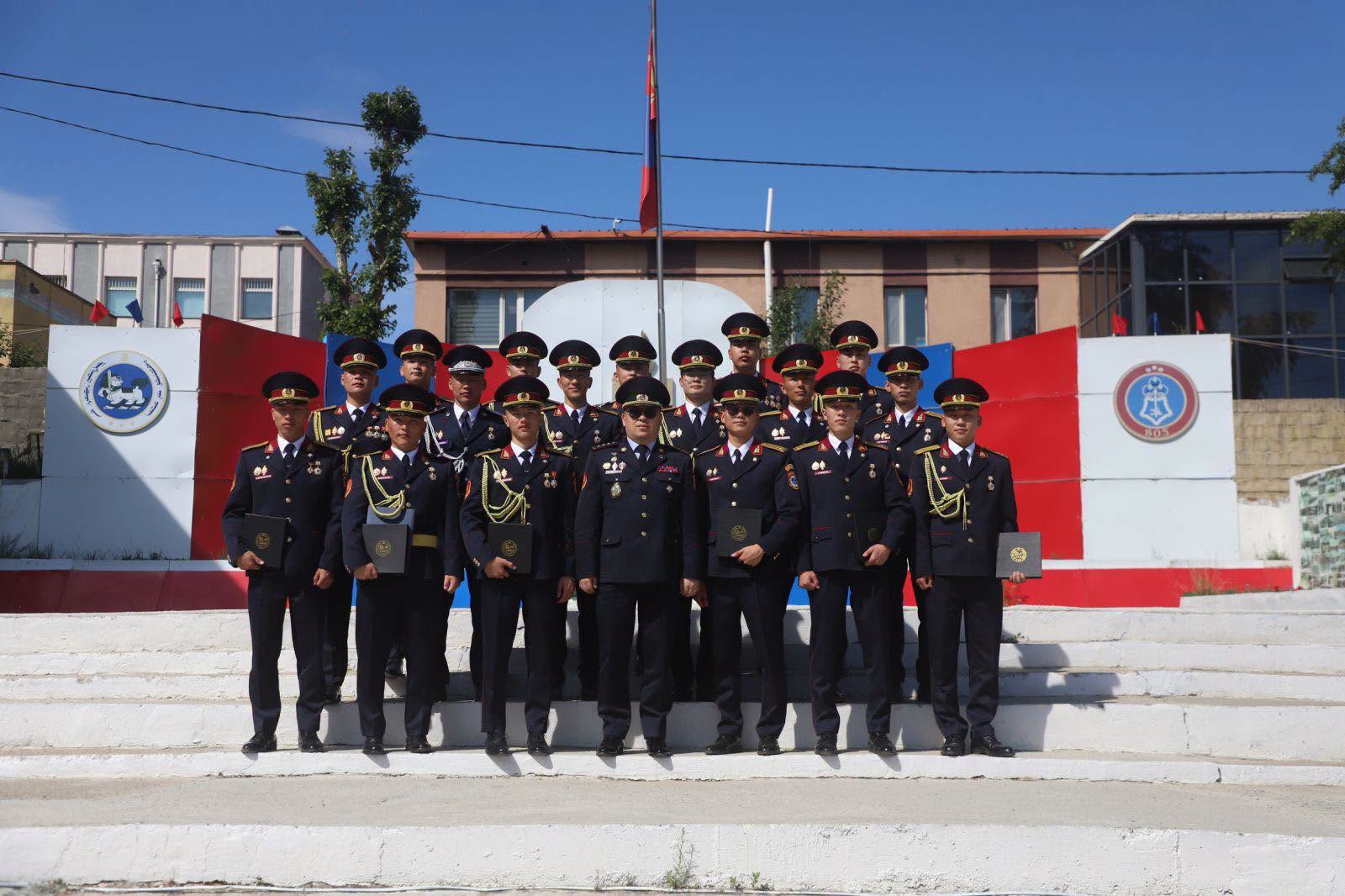 ШИНЭХЭН ТӨГСӨГЧДИЙГ ХҮЛЭЭН АВЧ, СУРГАЛТ ЗОХИОН БАЙГУУЛЛАА
